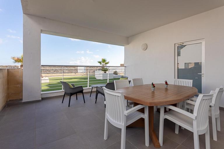 The Sea-Bank Villa Apartments Marsaskala Eksteriør billede
