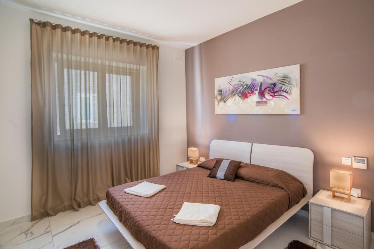 The Sea-Bank Villa Apartments Marsaskala Eksteriør billede